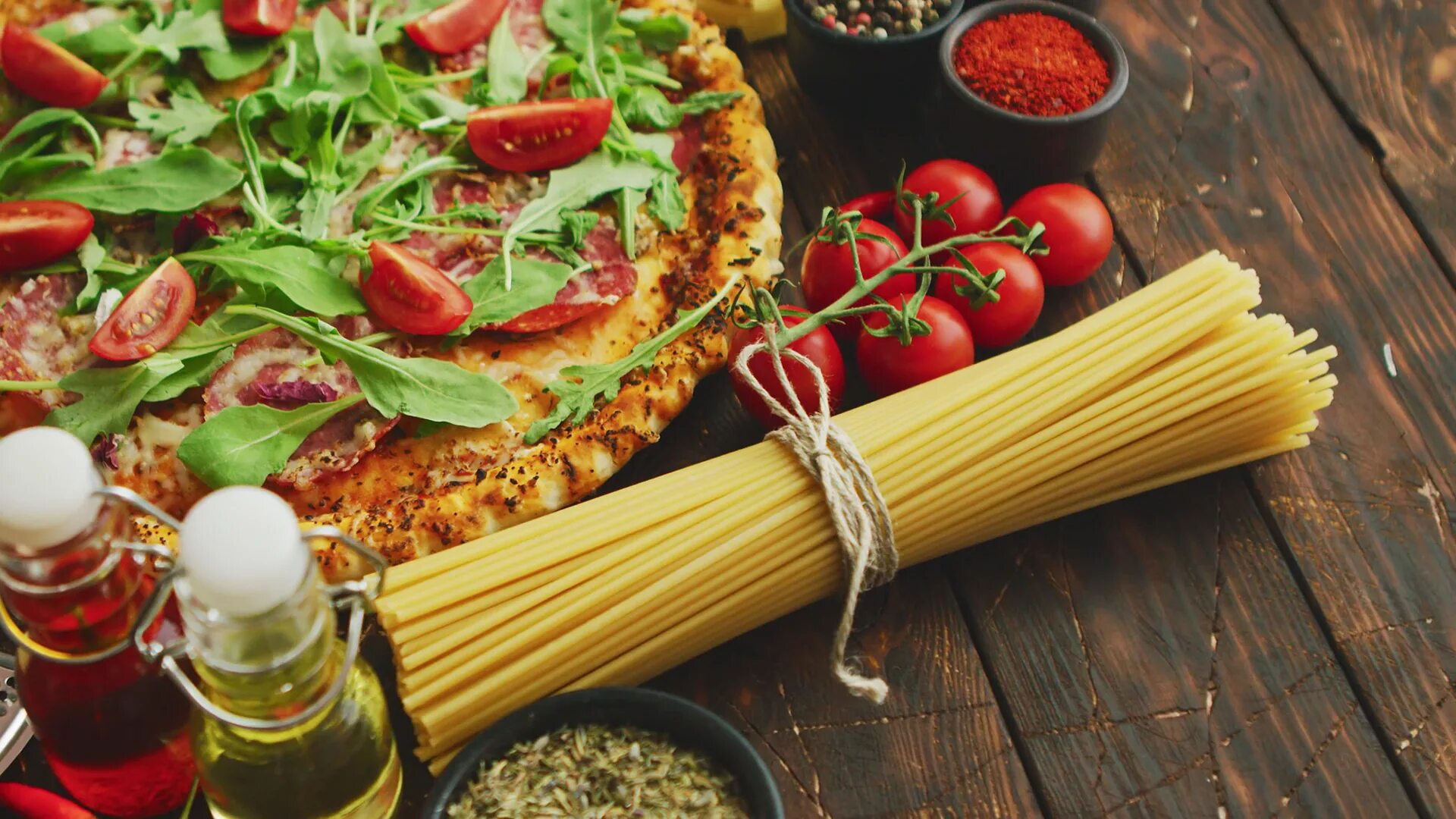 Итальянская паста и пицца. Итальянская кухня пицца. Пицца и паста. Итальянская паста и пицца. Итальянские макароны и пицца.
