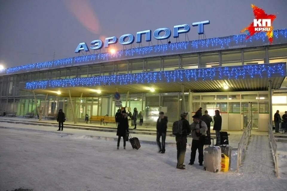 Автобус аэропорт савино. Аэропорт Савино Пермь. Аэропорт Пермь большое Савино. Аэропорт Савино Пермь 2022. Большое Савино аэропорт старый.