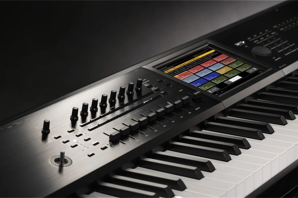 Roland va 76. Korg m50. Роланд рабочая станция синтезатор. Синтезаторы рабочая станция. Синтезатор korg kronos2 73.