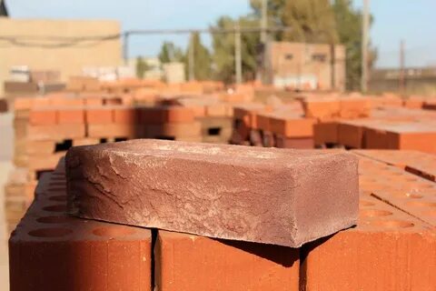 Новые кирпичи в строительстве