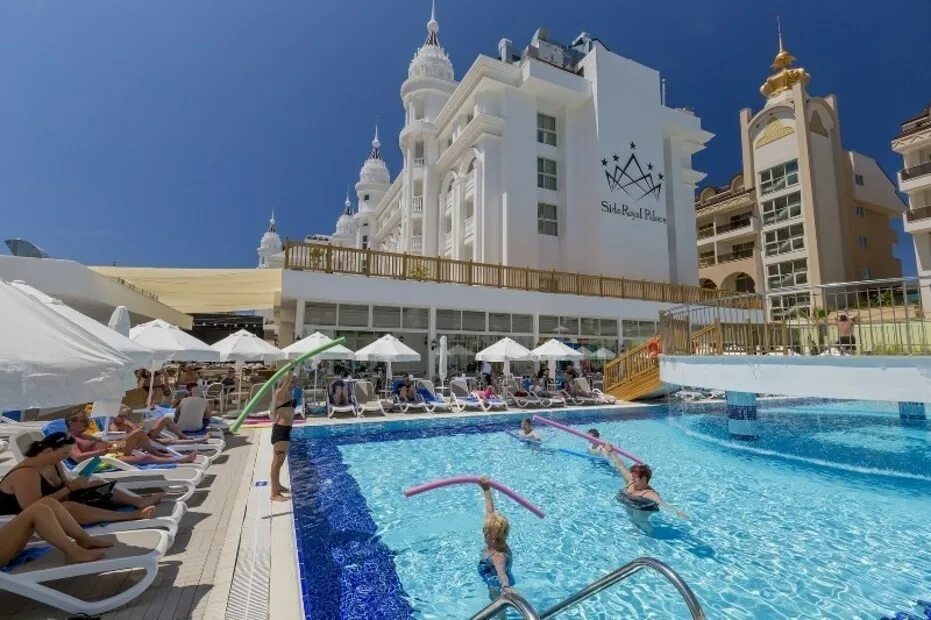 Side royal hotel. Сиде Роял Палас. Отель Сиде Роял. Side Royal Palace Hotel Spa 5 Турция. Сиде рояль Палас отель Турция.