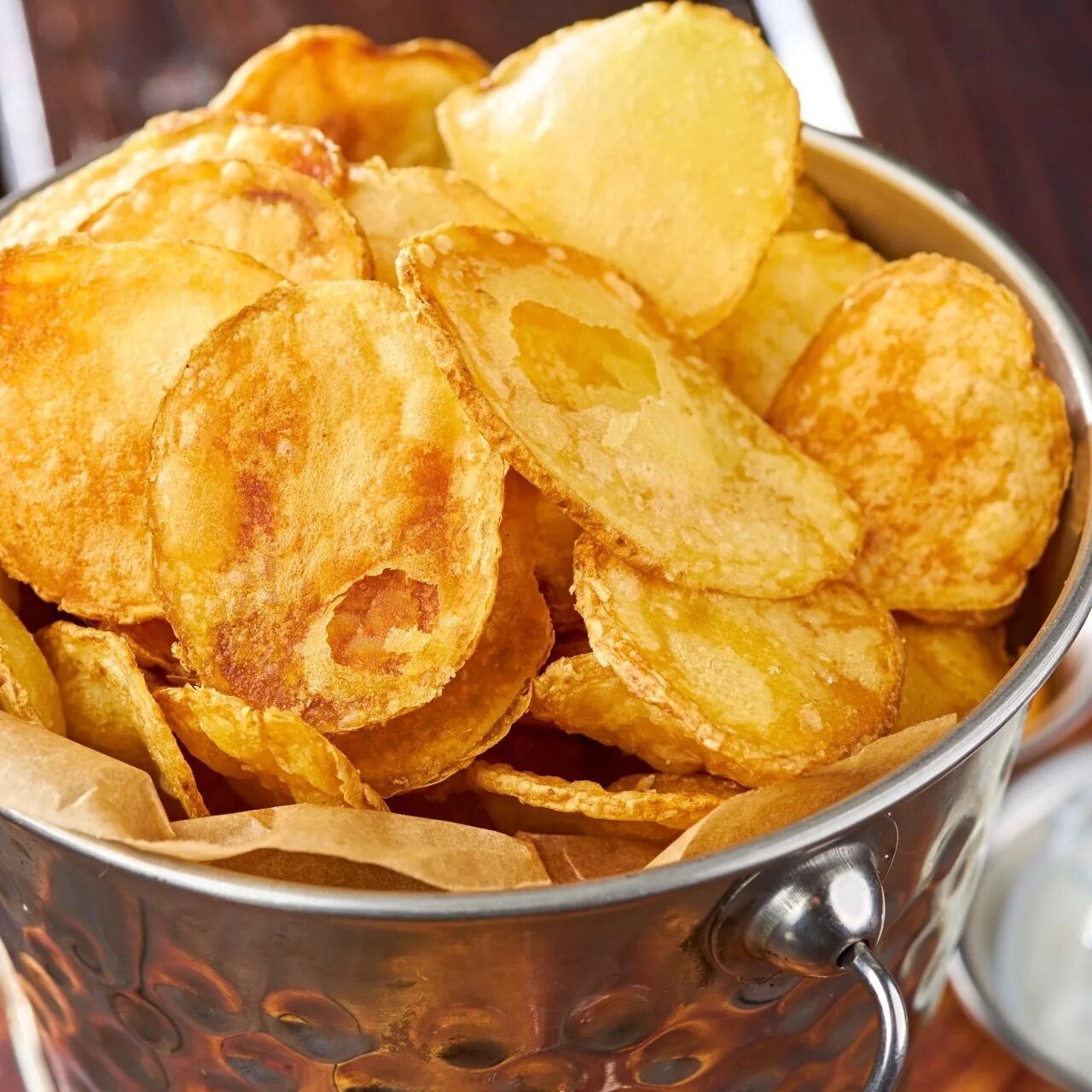 Чипсы из теста. Чипсы из теста. Сушеный батат. Чипсы в духовке. Картофельные ломтики чипсы.