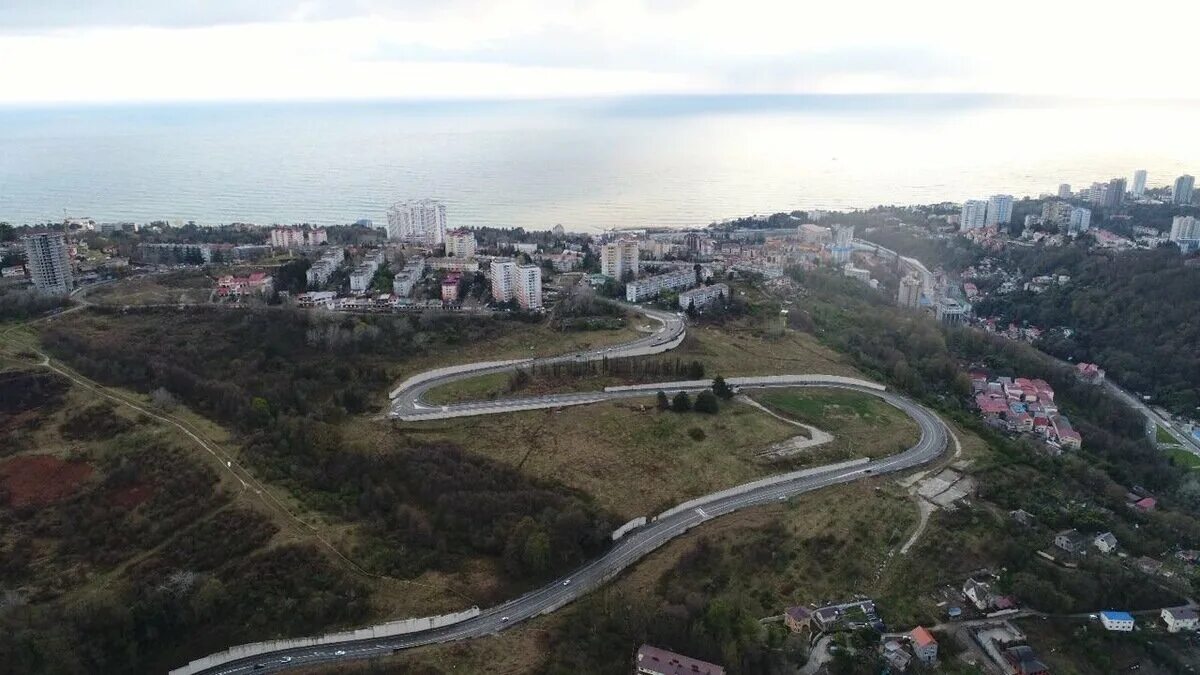 Бытха сочи фото. Микрорайон бытха сочи. гора бытха. гора быхта сочи. северный склон бытха сочи.