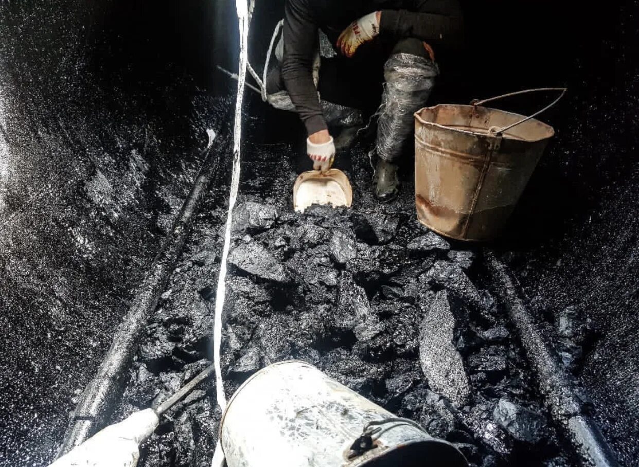 зачистка рвс. зачистка резервуаров рвс. зачистка резервуаров от нефтешлама. зачистка резервуаров азс азс. зачистка резервуаров и емкостей от нефтепродуктов.