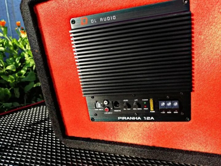 Dl audio piranha 12 v 2 сабвуфер. Dl audio piranha 12a. активный сабвуфер piranha 12a twin. сабвуфер пиранья 12. сабвуфер piranha 12a.