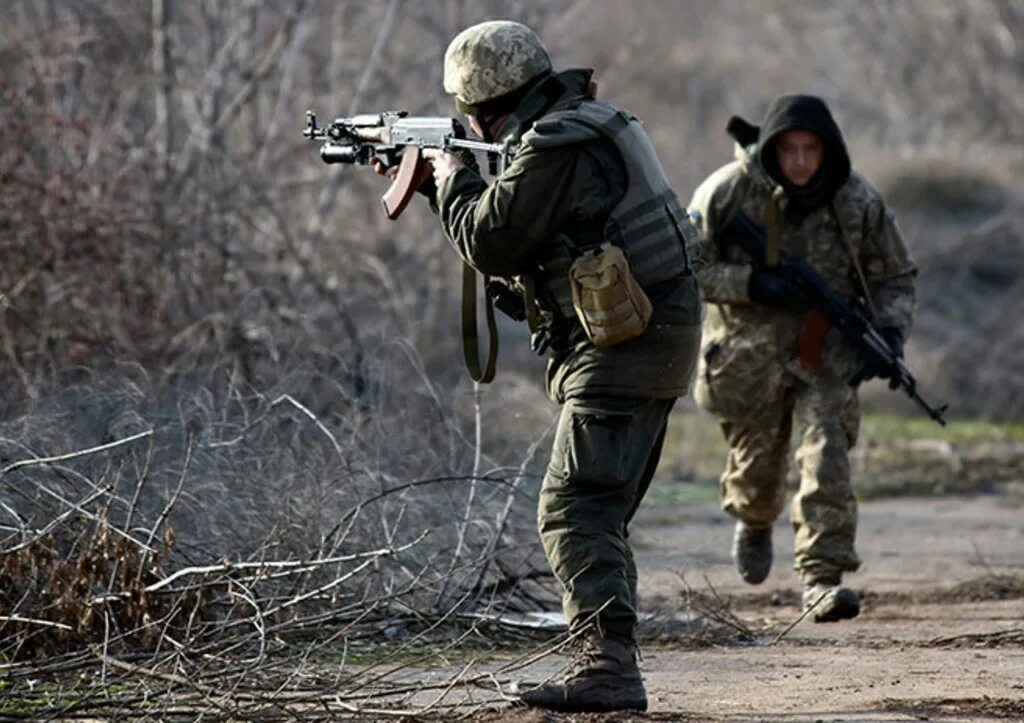 Вооруженный конфликт на украине. Донбасский фронт. Война на украине 2014 донбасс. Ополченцы донбасса 2022. Конфликт на донбассе.