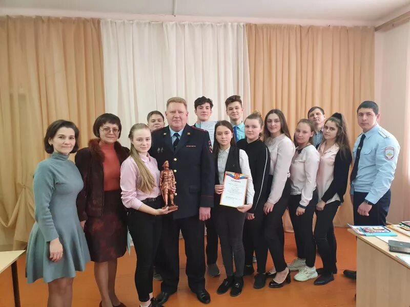 1 школа петровск саратовская. Петровск школа 7. 1 школа петровск саратовская. Петровск-забайкальский школа 2. 1 школа петровск саратовская.