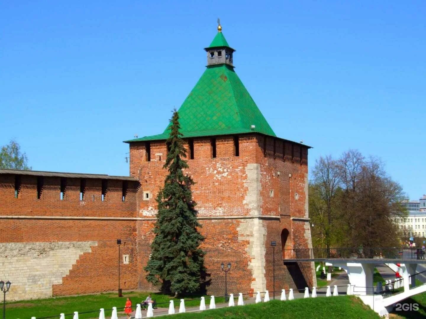 Никольская башня Нижегородского Кремля. Никольская башня Нижний Новгород. Нижний Новгород Кремль Коромыслова башня. Георгиевская башня Нижний Новгород. Нижегородский кремль нижний новгород сколько башен