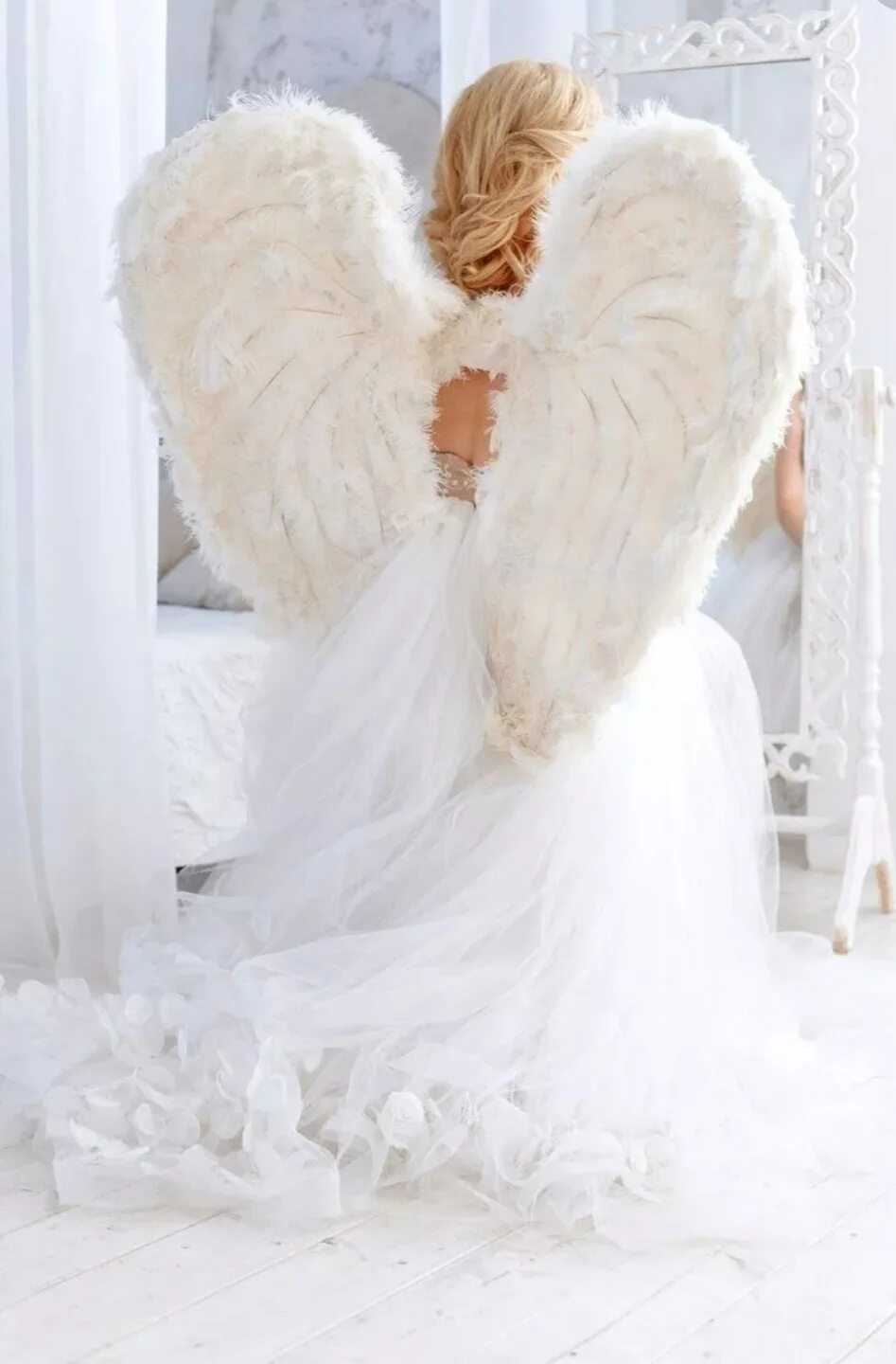 Нежность ангелов. Ангельское свадебное платье. Свадебное платье с крыльями. Свадебное платье с крыльями ангела. Крылья ангела.