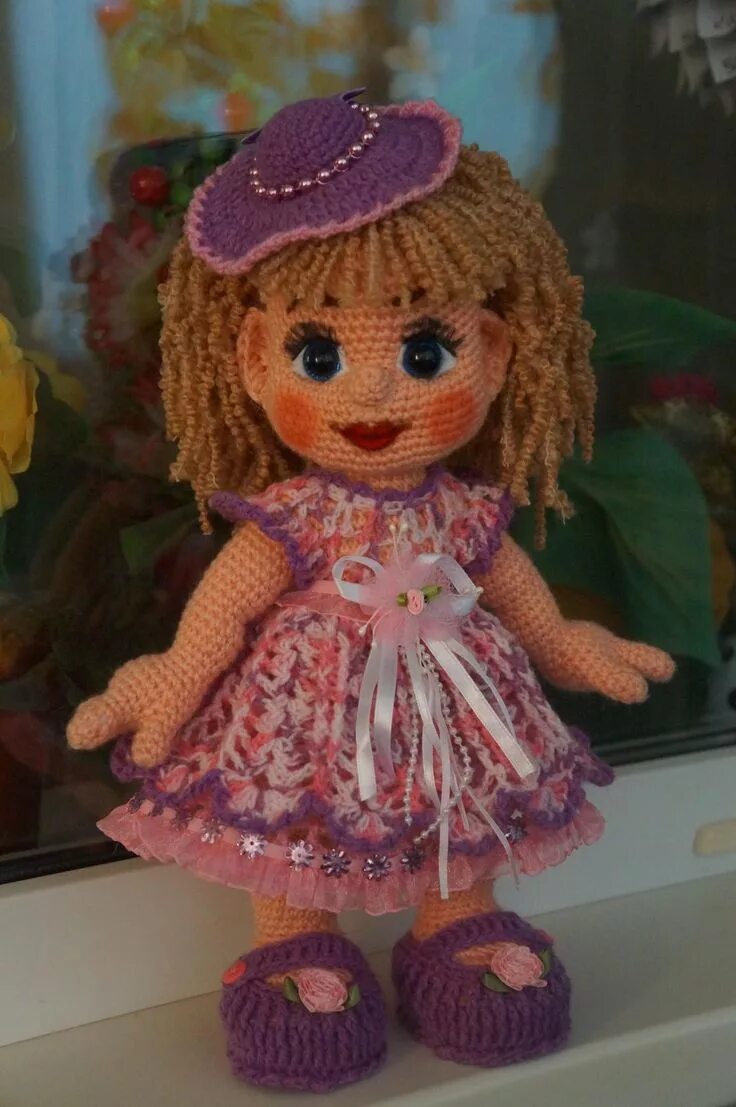 Кукла крючком танечка. Куклы Нины Тарасовой. Вязаные куклы. Вязаные куклы крючком. Вязание для кукол.