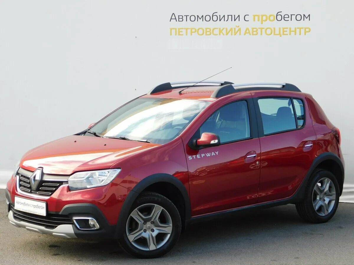 Sandero 2019. Sandero 2019 красный. Красный Рено Сандеро 2019. Sandero 2019 красный фото зима. Рено сандеро 2019 купить