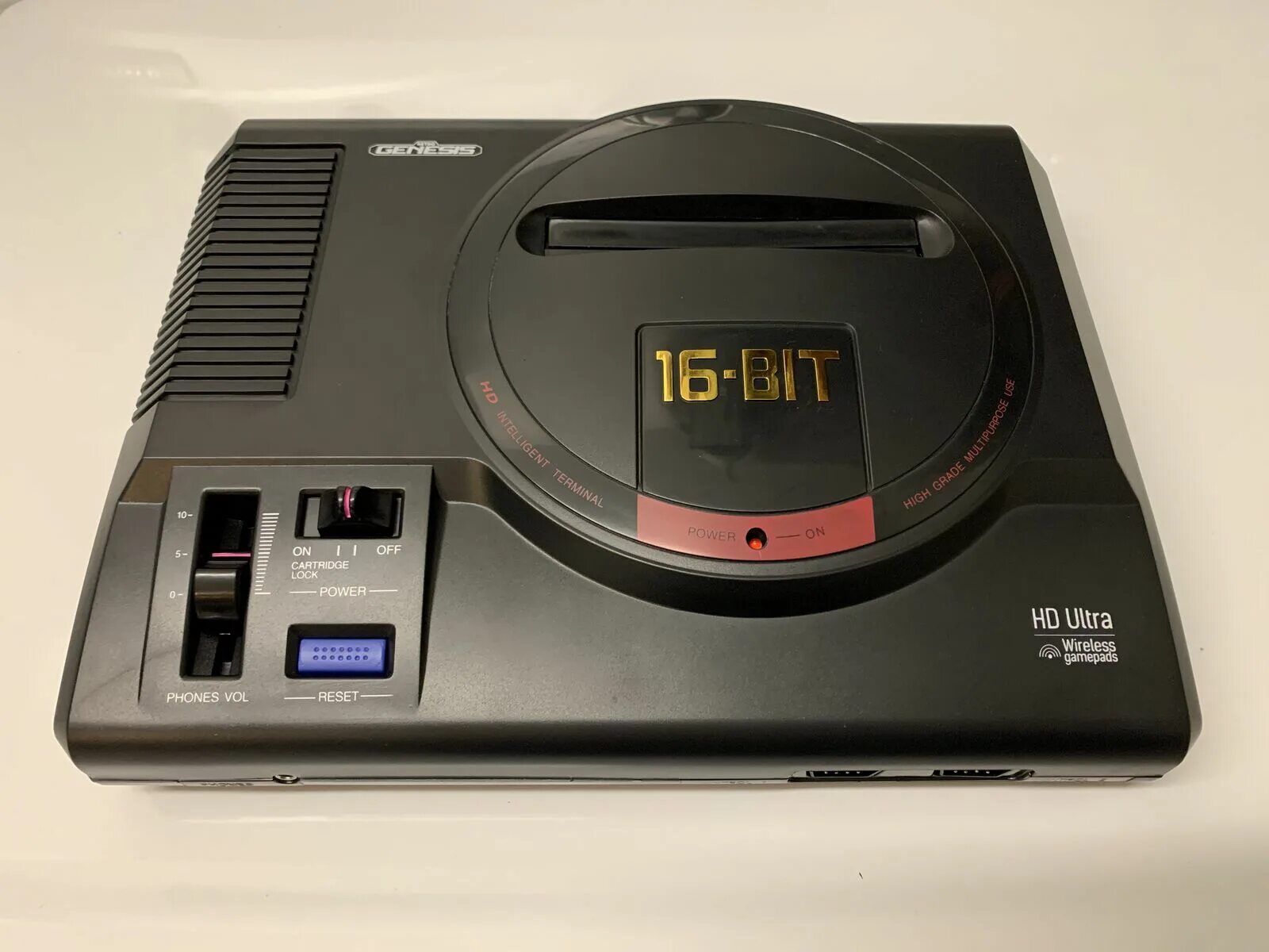 Sega retro genesis ultra. Игровая консоль retro genesis hd ultra + 150 игр. sega retro genesis hd ultra 150 игр. retro genesis hd ultra 2 + 150 игр.