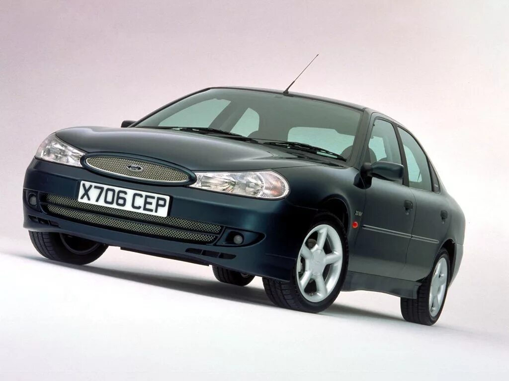 Мондео 2 поколения. Ford Mondeo II 1996-2000. Ford Mondeo II. Ford Mondeo 2 1996. Ford Mondeo 2 поколение.