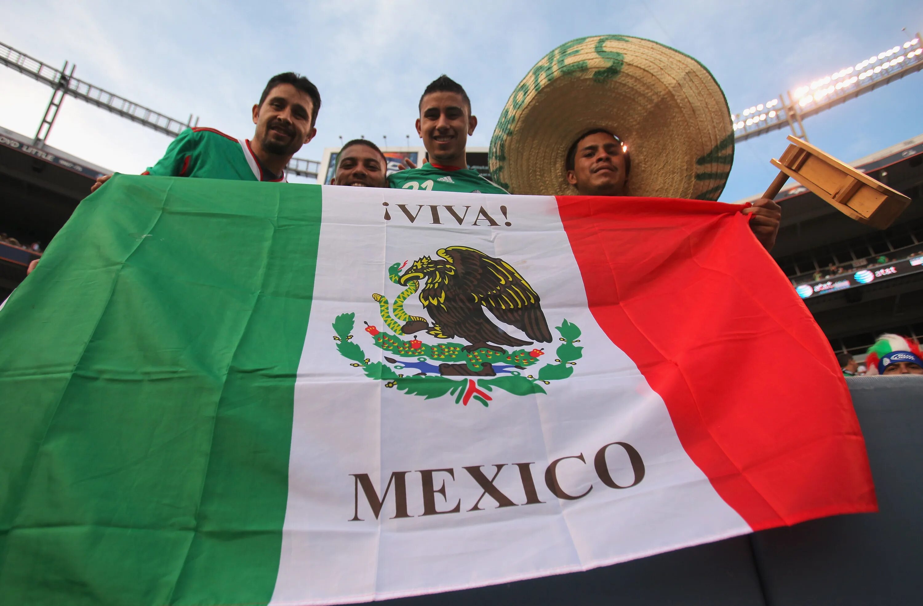 День независимости мексики. Школы в мексике. Мехико население 2022. Мексиканская культура и традиции. Население мексики.