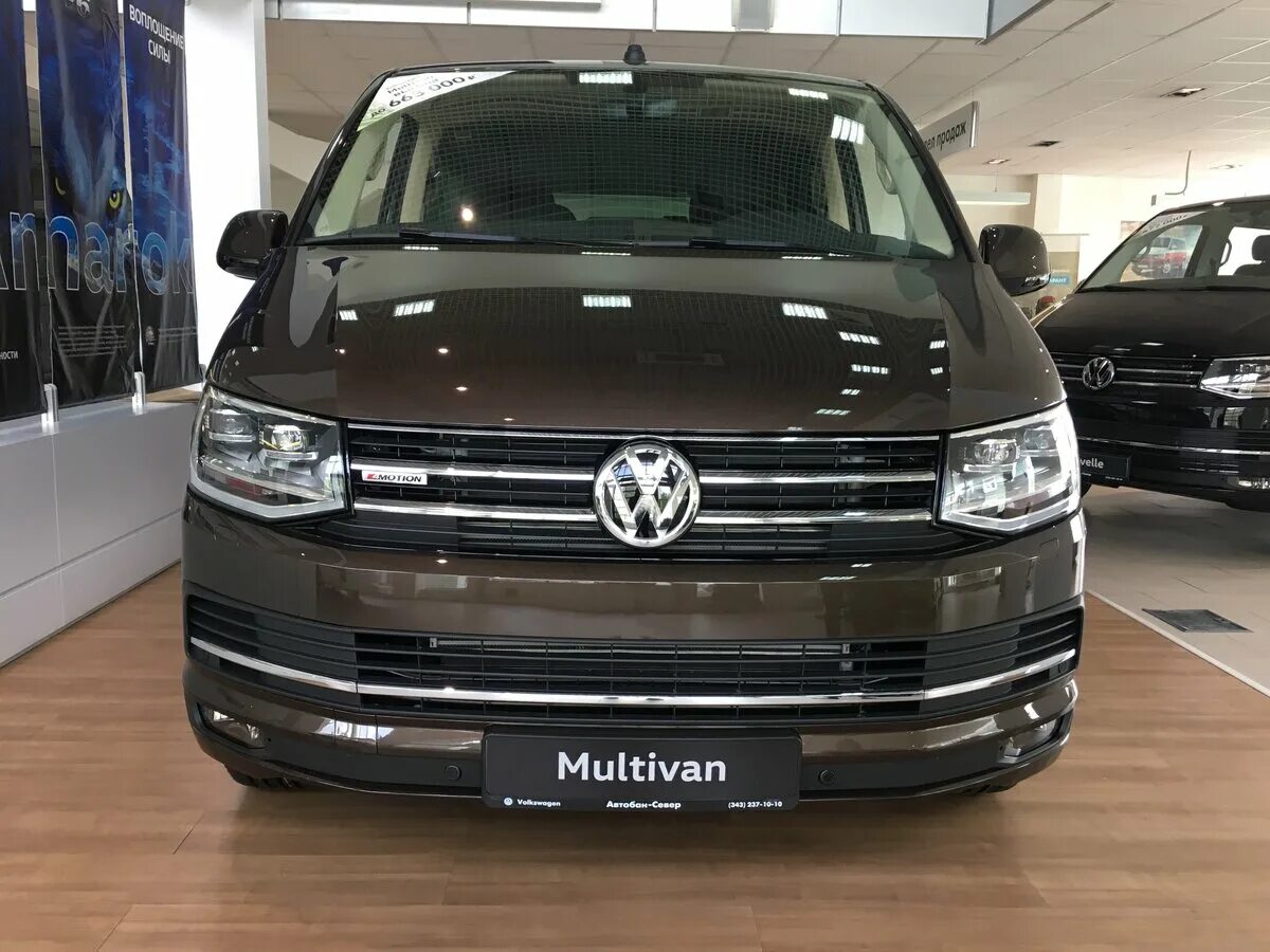 Volkswagen Multivan коричневый. Фольксваген Мультивен 2019. Фольксваген Мультивен коричневый. Фольксваген Мультивен турбодизель новый. Мультивен дизель купить