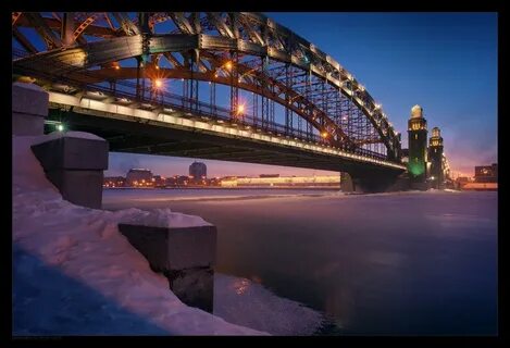 Разводят ли мосты в петербурге зимой