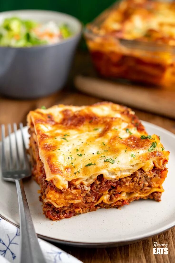 Лазанья с готовым фаршем. Лазанья (lasagne). лазанья болоньезе. лазанья гордон рамзи. джанни тицци лазанья.