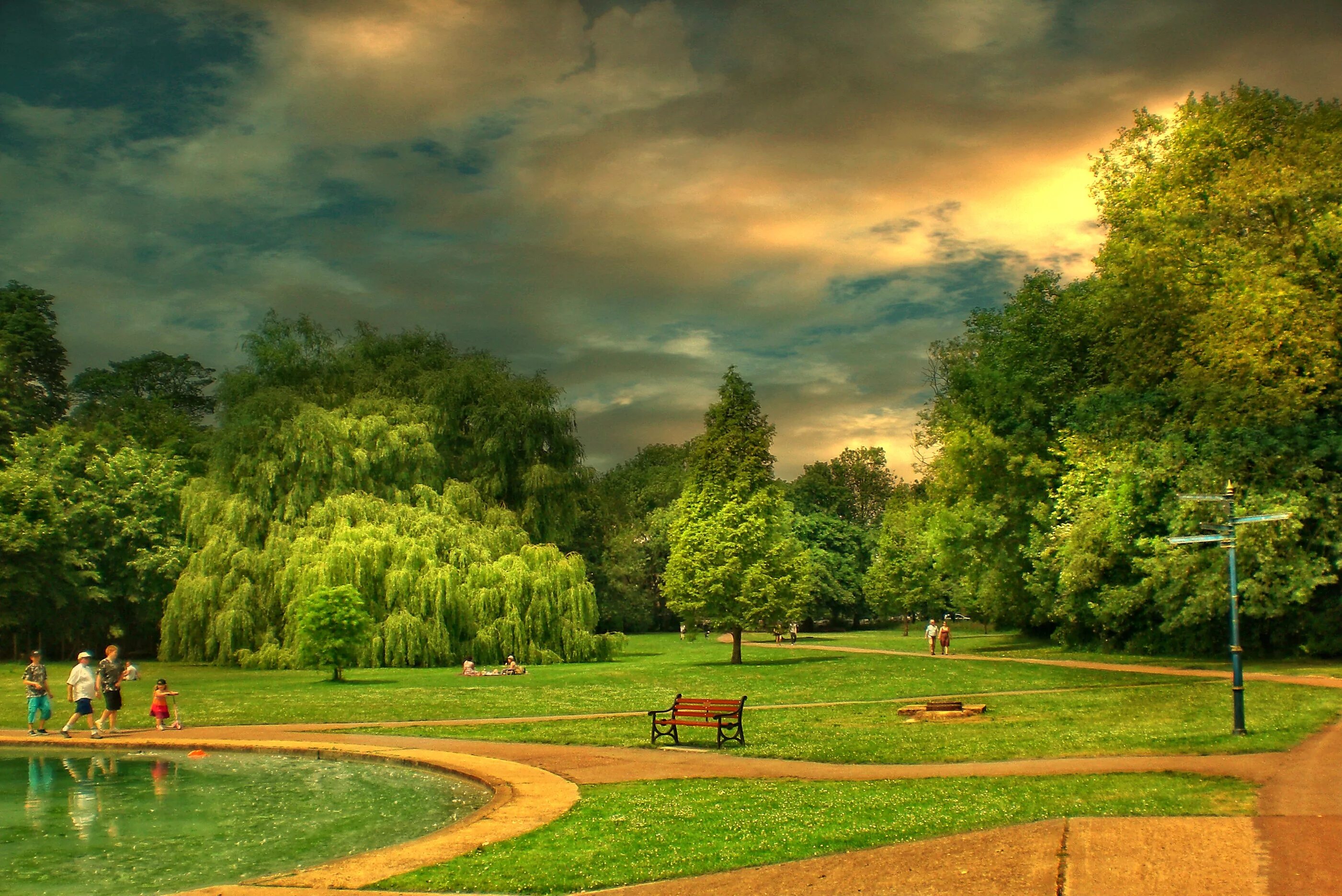 Uk parks. Грин парк Англия. Пейзаж парка. Парковый пейзаж. Пейзаж в парке.