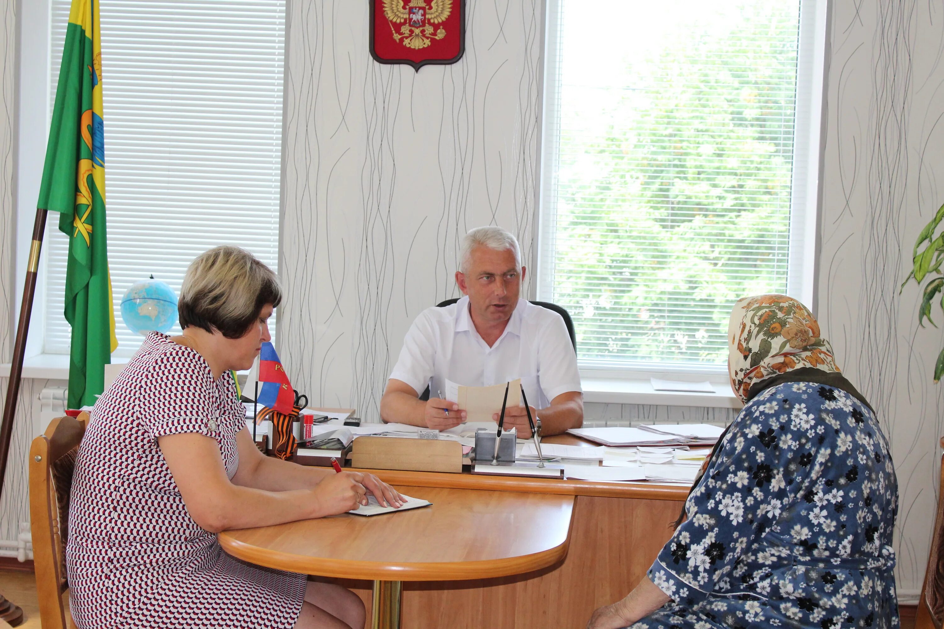 Сайт администрации бутурлиновского муниципального. Глава городского поселения Бутурлиновка. Бутурлиновский муниципальный район. Администрация Бутурлиновского городского поселения. Глава депутатов городского поселения Бутурлиновка.