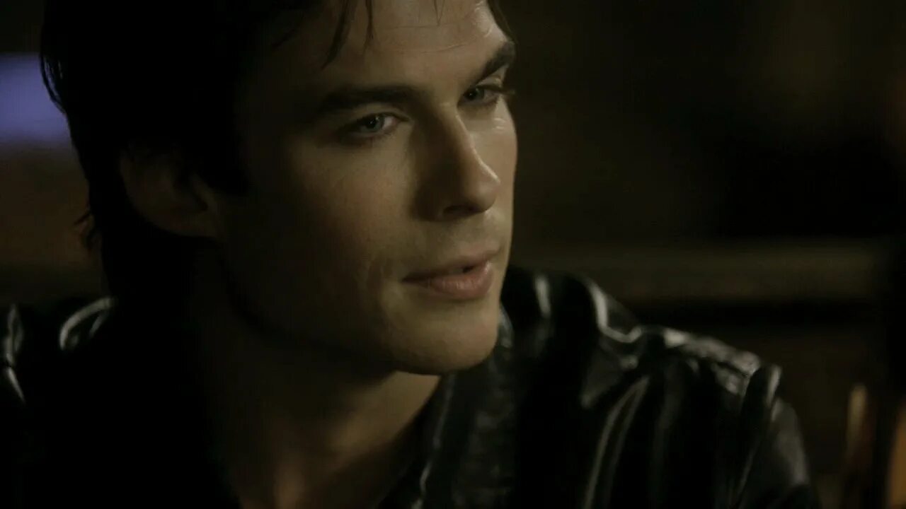 Деймон сальваторе смешные моменты. Дамон имами. Дамон имами. Деймон сальваторе. Йен сомерхолдер деймон вампир.