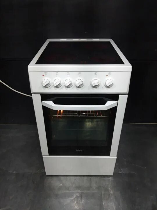 Beko 3 конфорки. Электрическая плита beko 3 конфорки. Beko 3 конфорки. Плита beko стеклокерамика 4 конфорки. Плита веко 5525.
