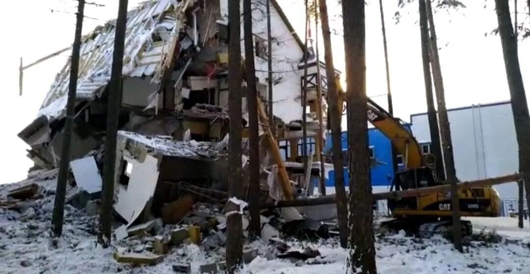 Уфа снос дома частного. Олимпик парк уфа сносят. Олимпик парк уфа сносят. Снос ветошникова 9а уфа 2022. Снесли в уфе из за незаконного строительства.