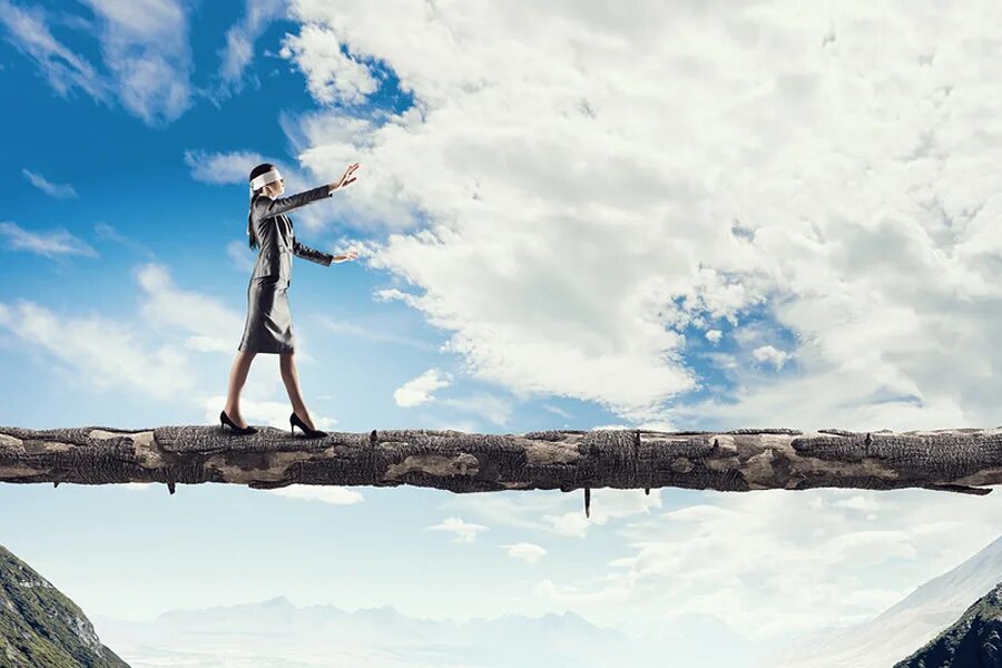 Overcome a problem. Бревно над пропастью. overcome fears. бревно над пропастью фото. overcoming fear.