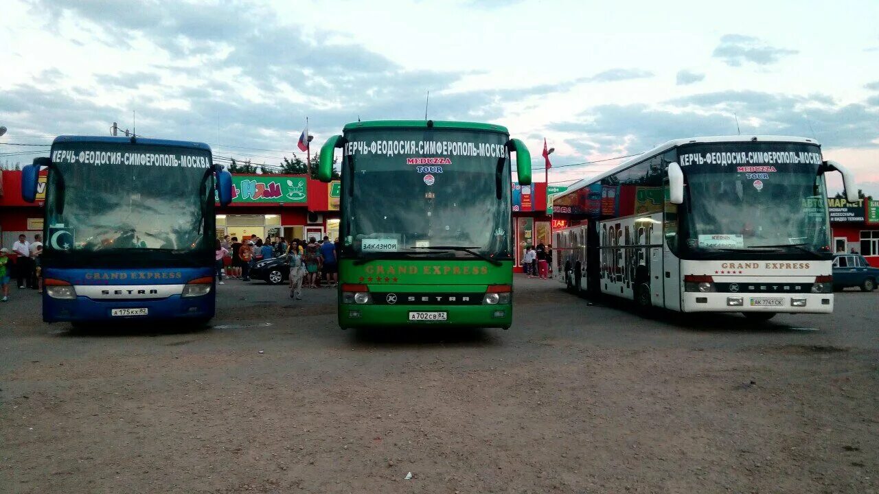 Автобус медуза тур дтп. Автобус крым. Медуза тур автобус. Автобусы в крым из москвы. Медуза тур автобус москва керчь.