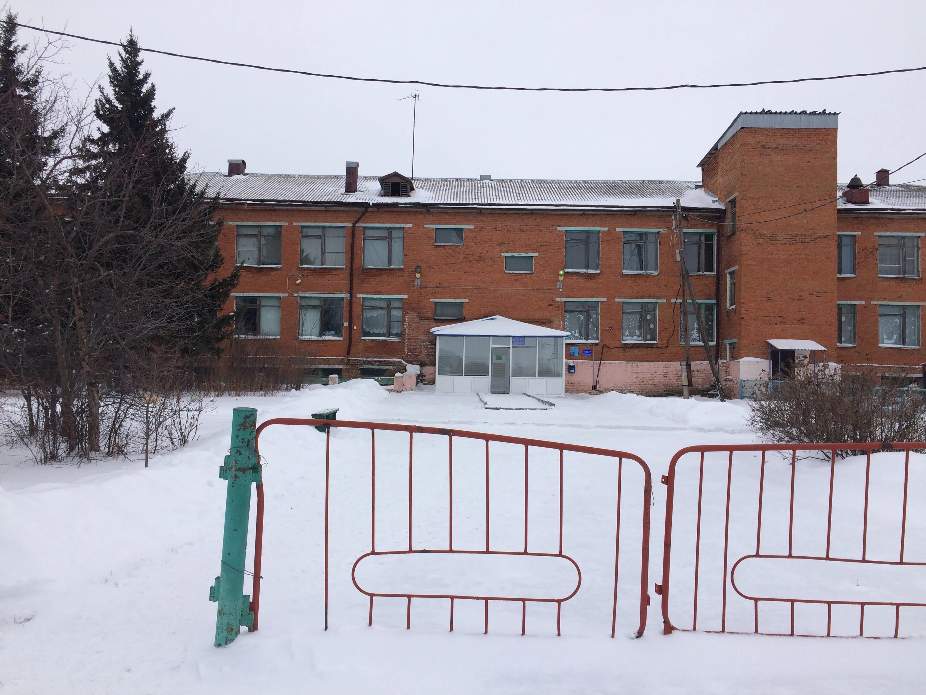 ленинск кузнецкий дом пионеров. ленинск кузнецк новокузнецк. ленинск дом творчества. ленинск дом творчества. дворец пионеров ленинск-кузнецкий.