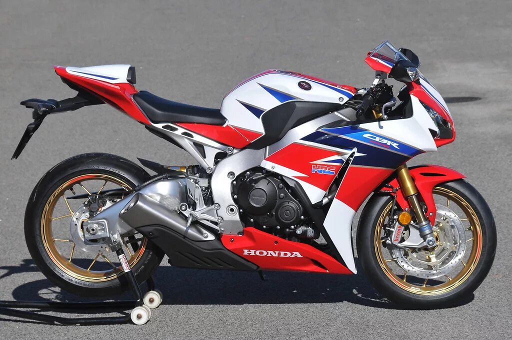 Cbr scripts. Honda cbr1000rr HRC. Honda cbr1000rr Fireblade 2012. Honda Fireblade cbr1000rr-r. Honda cbr1000rr 2016.