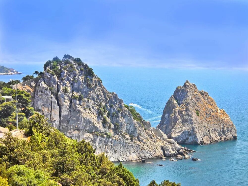 Симеиз крым скала дива. Симеиз. Скала дива крым. Голубой залив симеиз. Скала дива крым.