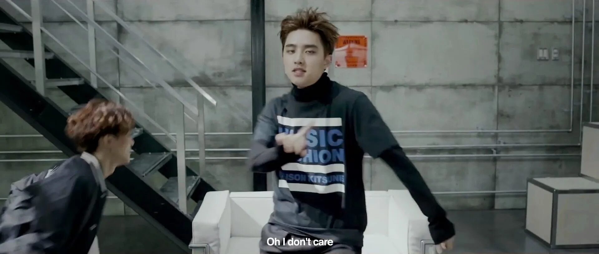 Exo call. Exo kai call me baby. exo call me baby xiumin.
