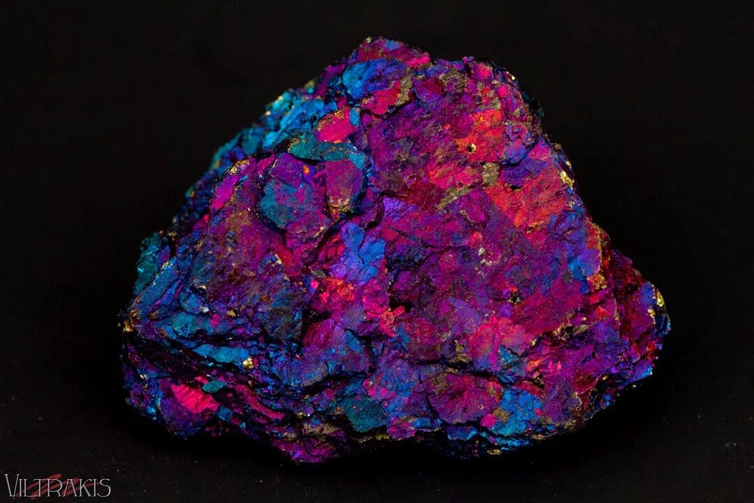 Mineral цвет. Разноцветные минералы. радужный минерал. минерал колор. разноцветное ископаемое.