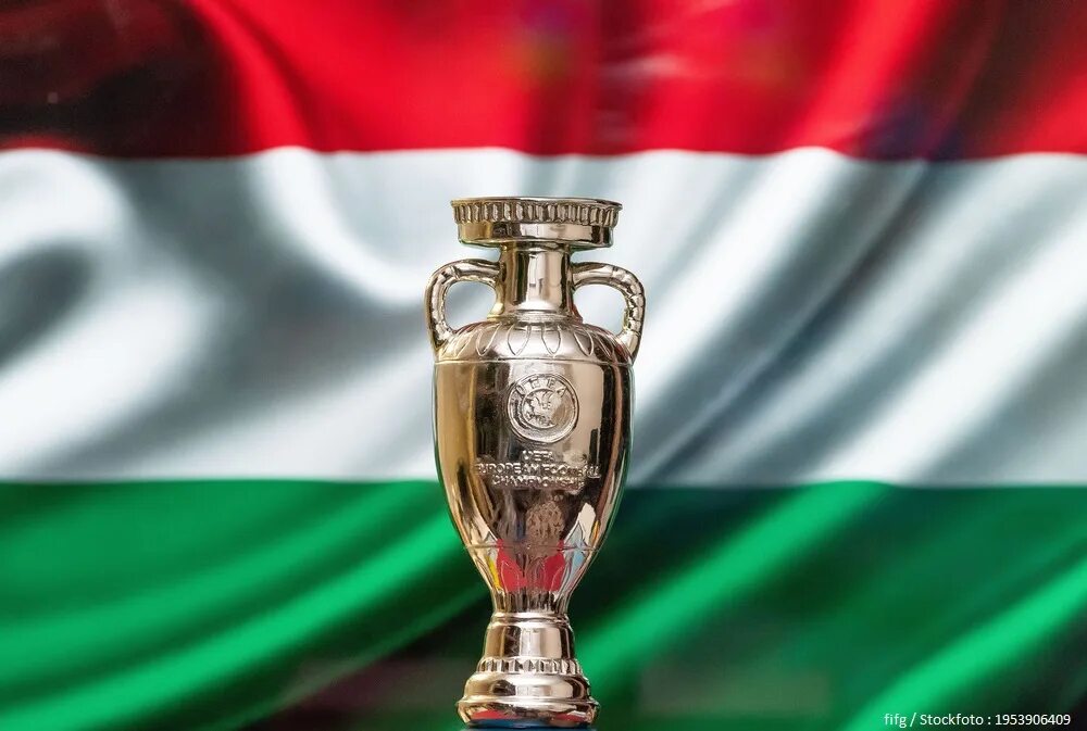 Гонвед (футбольный клуб). Ференцварош чемпион венгрии. Кубок венгрии по футболу. Ференцварош черчесов кубок. Переходящий венгерский кубок 1977.