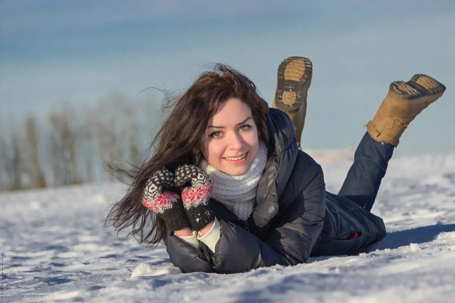 Как сфоткать снег. Малика миллер. девушка зимой. зимняя фотосессия на природе. девушка в снегу.