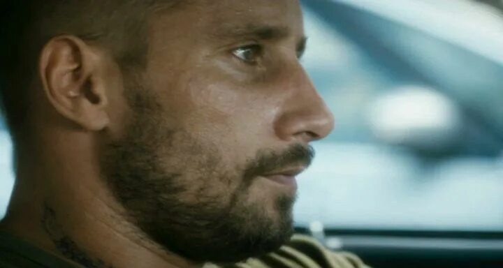 Телохранитель фильм 2015 винсент. Телохранитель французский фильм. Маттиас шонартс телохранитель. Телохранитель 2015. Телохранитель франция.