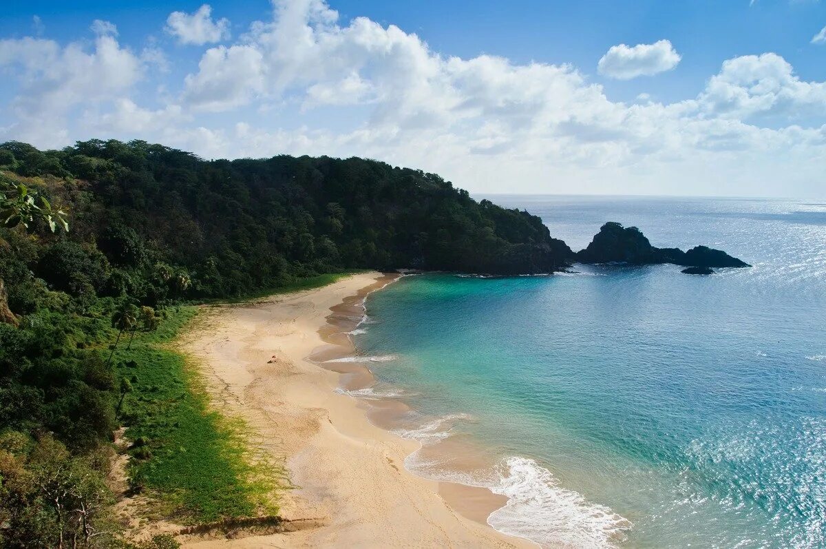 Красивые дикие пляжи. Залив Санчо, Фернандо-де-Норонья, Бразилия. Байя до Санчо - Фернанду ди Норонья (Бразилия). Байя-до-Санчо в Бразилии. Пляж Прайя-Ду-Санчо, Бразилия.