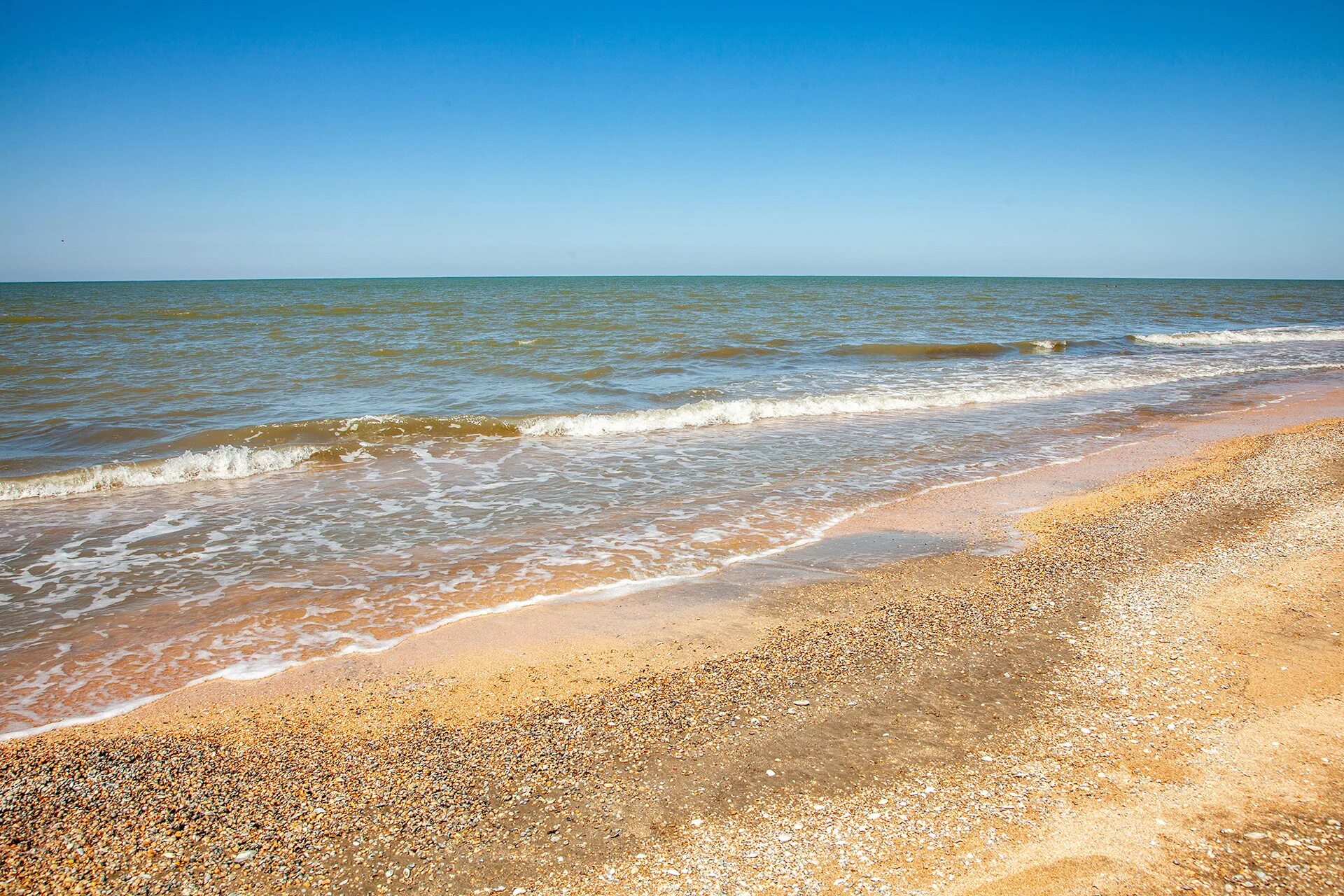 Поселок Кучугуры на Азовском море. Поселок Кучугуры море. Тамань поселок Кучугуры. Кучугуры Темрюкский район Краснодарский край.