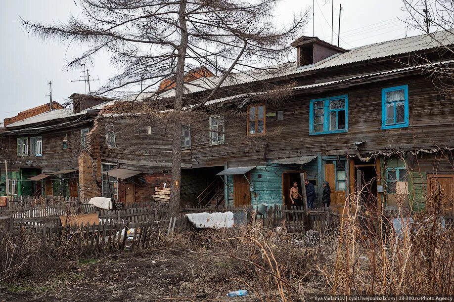 Есть ли жизнь в россии. Шадринск разруха и нищета. Республика Карелия бедность. Нищета деревень между Москвой и Санкт Петербургом фото.