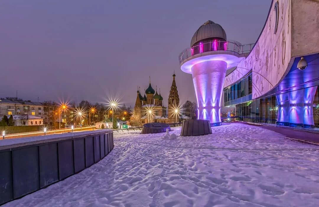 Пейзажи Ярославля. Ярославский планетарий фото. Ярославский планетарий красивые фото зимой. Планетарий Ярославль фото зима. Инди ярославль