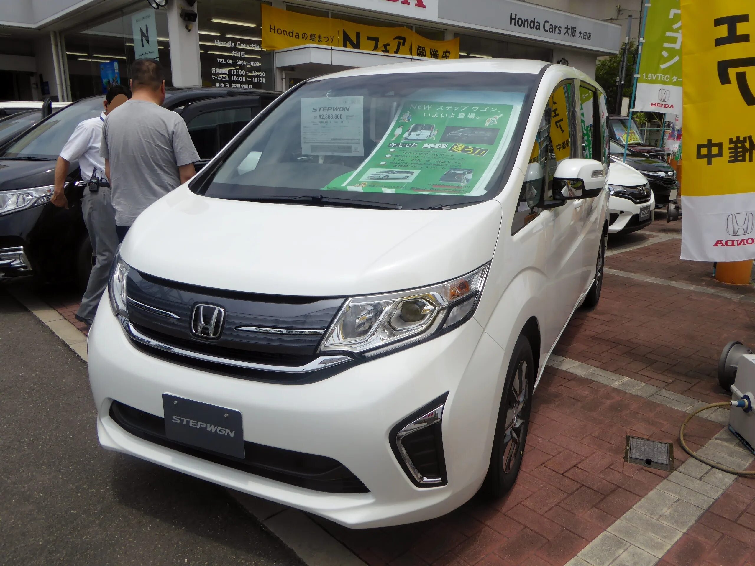 Хонда рп 1. Хонда рп 1. Honda stepwgn modulo x 2018. Хонда степвагон 2020. Honda step wagon 2016 сиденье.