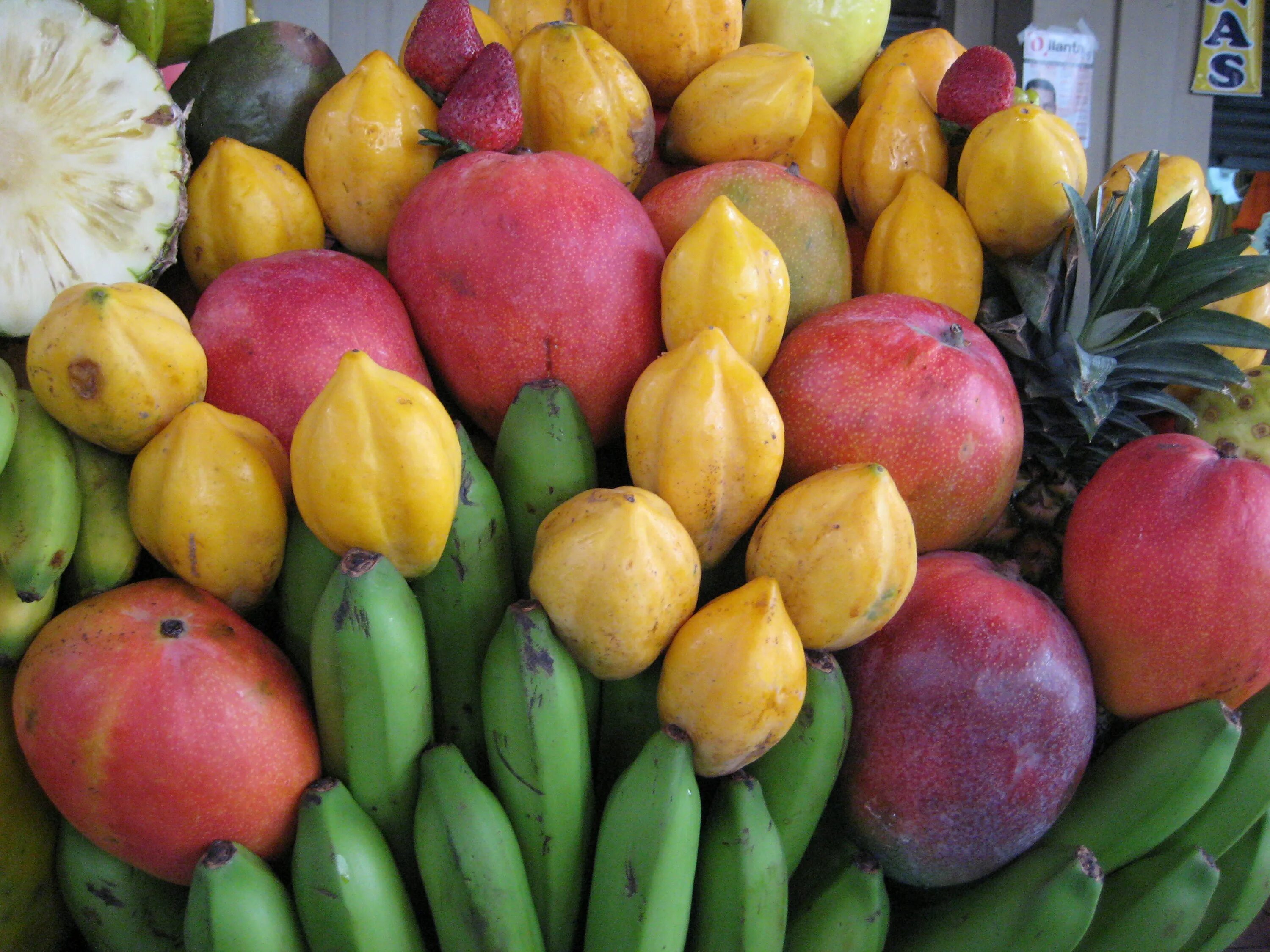 Смузи манго. Бананы. Манго банан. Симпл манго банан. Айсберг манго банан.