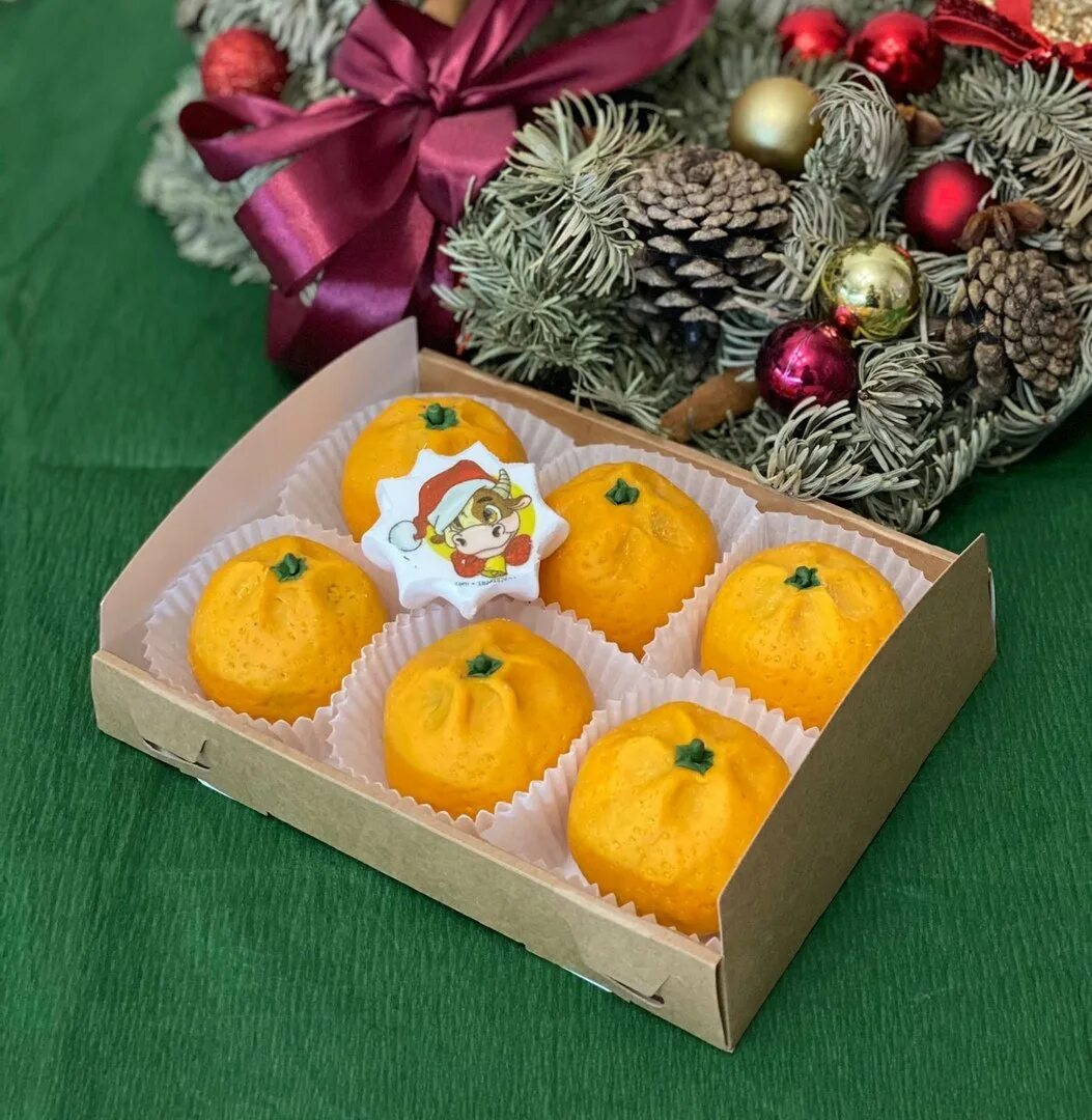 Мандарин набор. Новогодний набор с мандарином. Коробка с мандаринами. Новогодняя коробка с мандаринами. Набор мандаринов