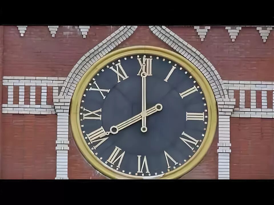 Новогодние куранты. Куранты. Кремлевские куранты 2022. Часы спасской башни московского кремля. Бой курантов на красной площади.
