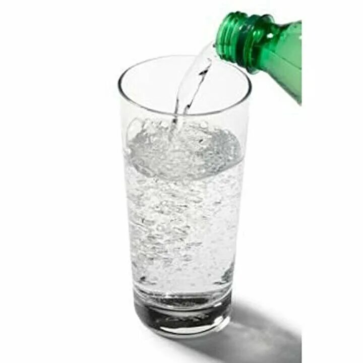 Вода простая газированная. Газирует воду 9. Газирует воду 9. Газирует воду 9. Минеральная вода в стакане.