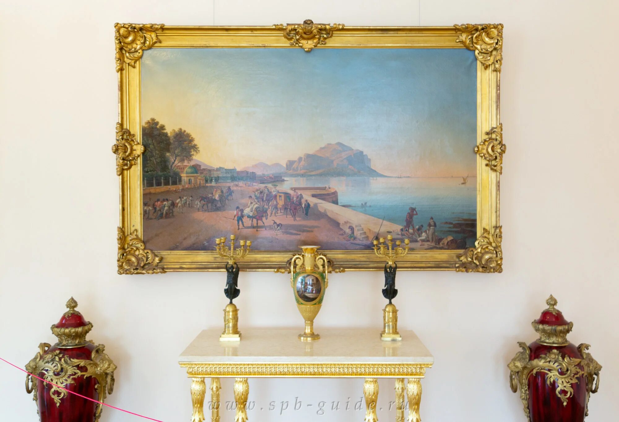 Гатчинский дворец режим работы. Гатчина дворцово-парковый ансамбль. Парадная опочивальня гатчинского дворца. Гатчина дворец-музей. Овальный будуар гатчинского дворца.