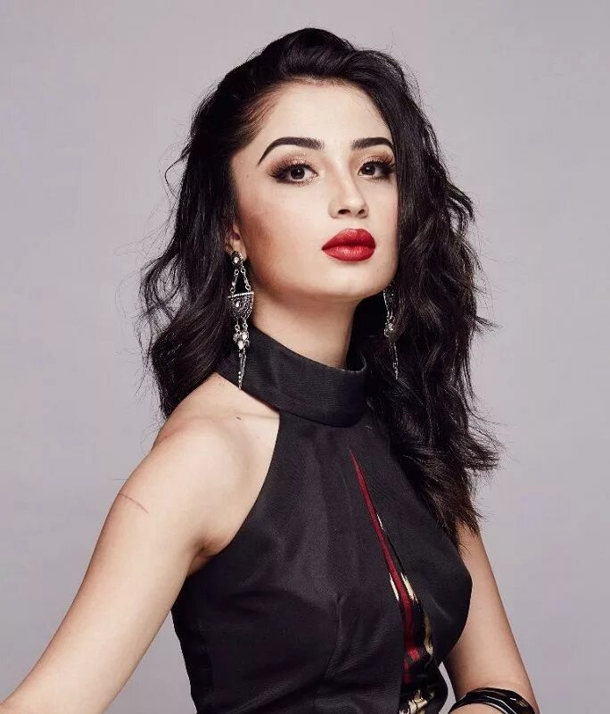 Сафина гаибова мисс таджикистан. Гульбазар бекназар модель. 2020 нодира мазитова. Модель таджичка. Куртахои рухшона каримова.