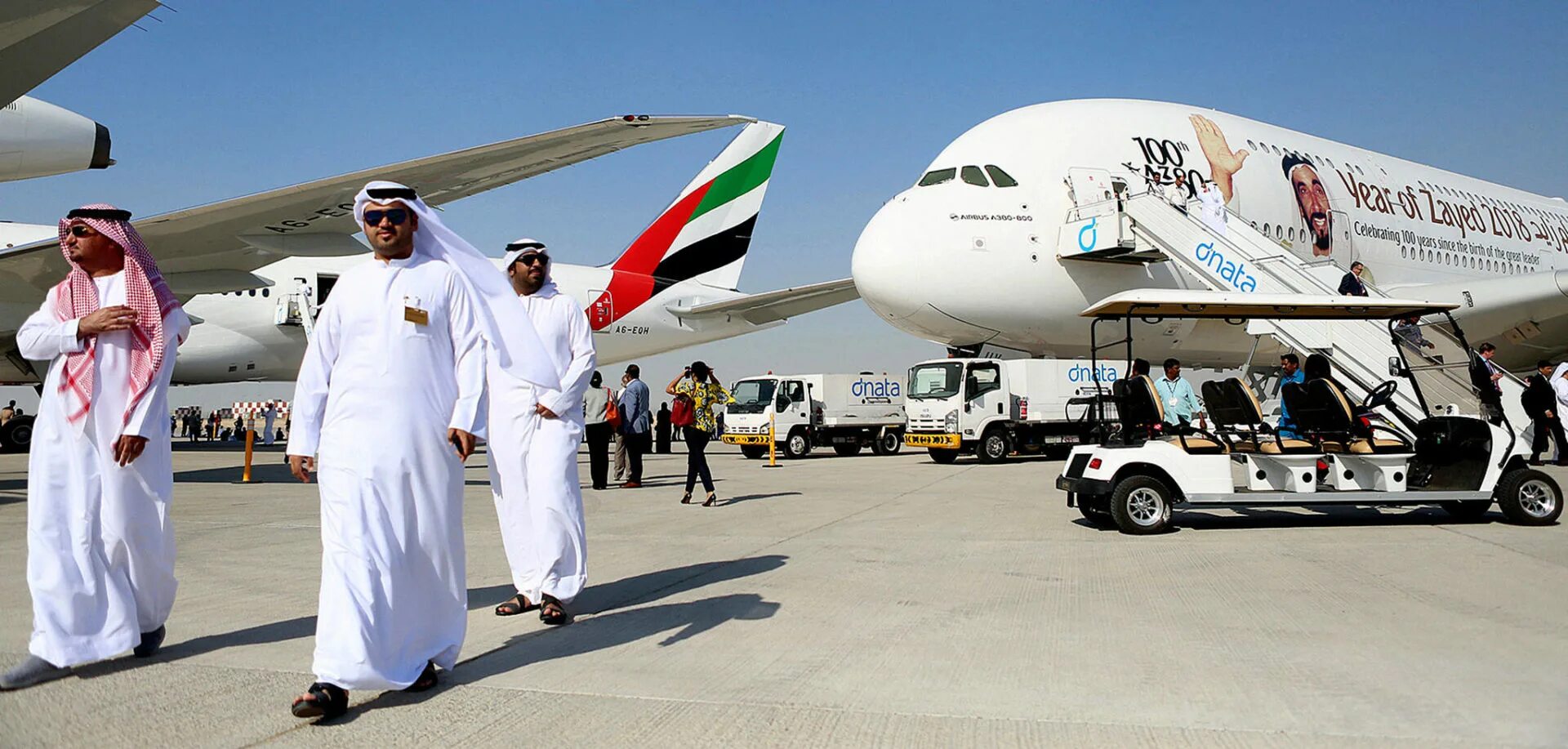 Авиакомпания Дубай Эмирейтс. Аэропорт Эмирейтс в Дубае. Самолет Дубай Эмирейтс. Emirates Airlines авиакомпании ОАЭ. Uae company