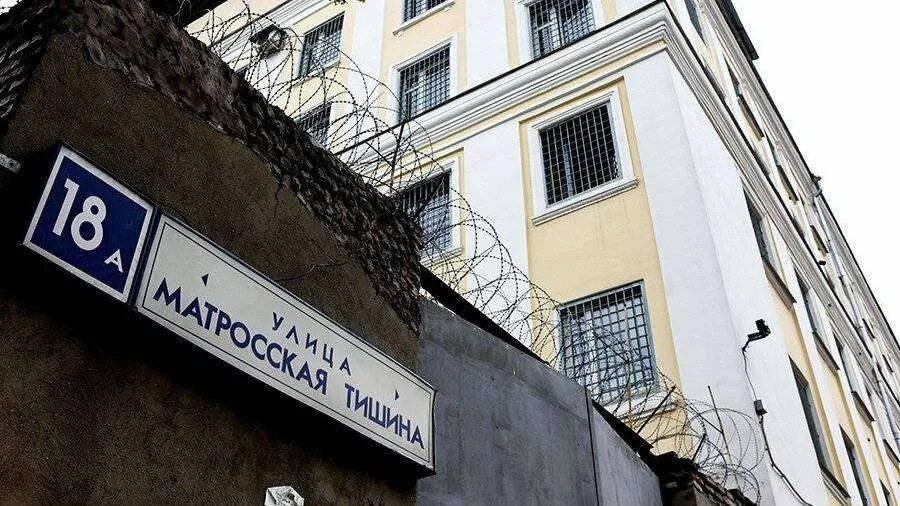 Машков в спектакле матросская тишина. Матросская тишина севастополь. Табаков пьеса. Театр табакова матросская тишина. Час тишины спектакль.