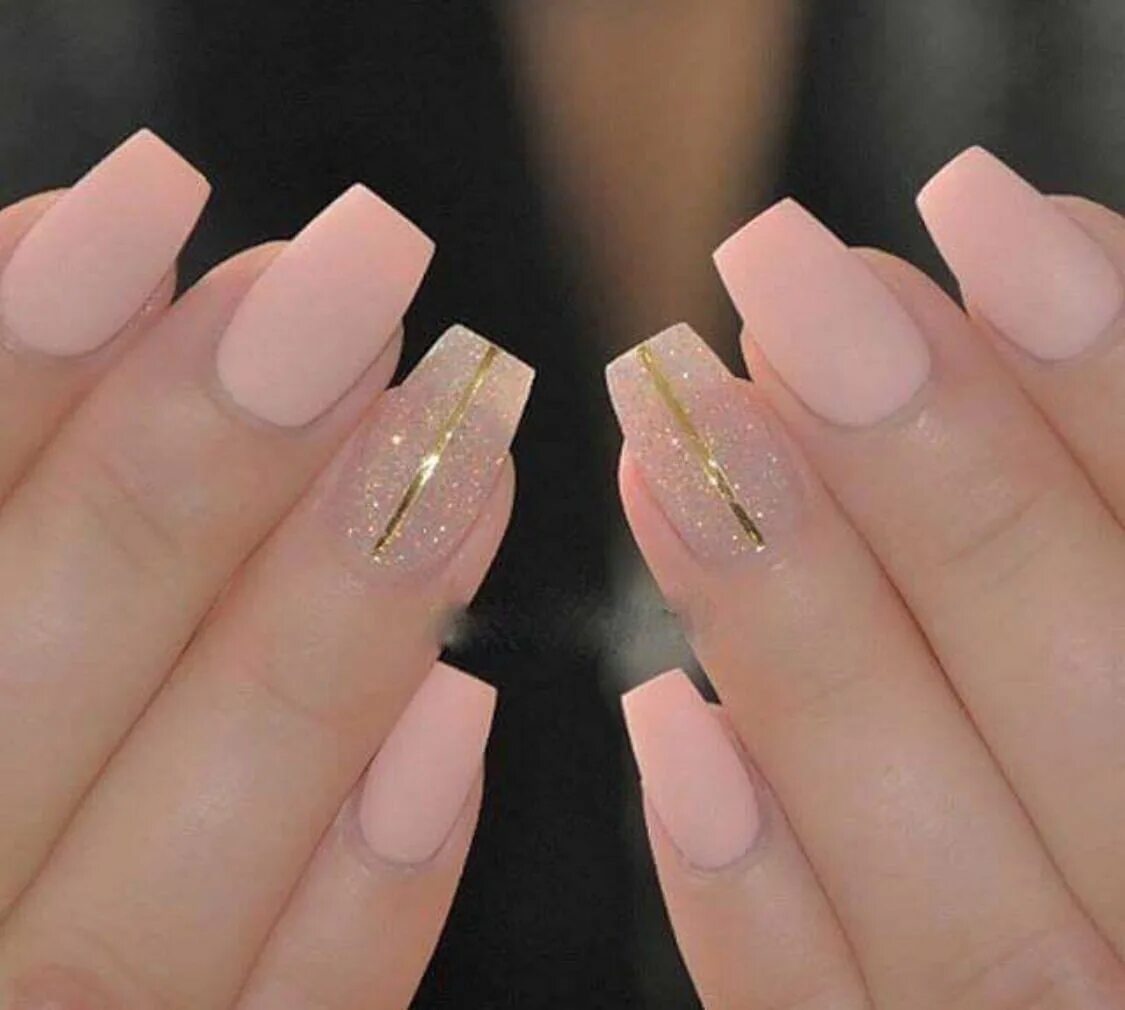 Зауженный квадрат ногти. Форма ногтей зауженный квадрат. Форма ногтей квадрат. Форма квадрат на коротких ногтях. Форма ногтей коффин и балерина.